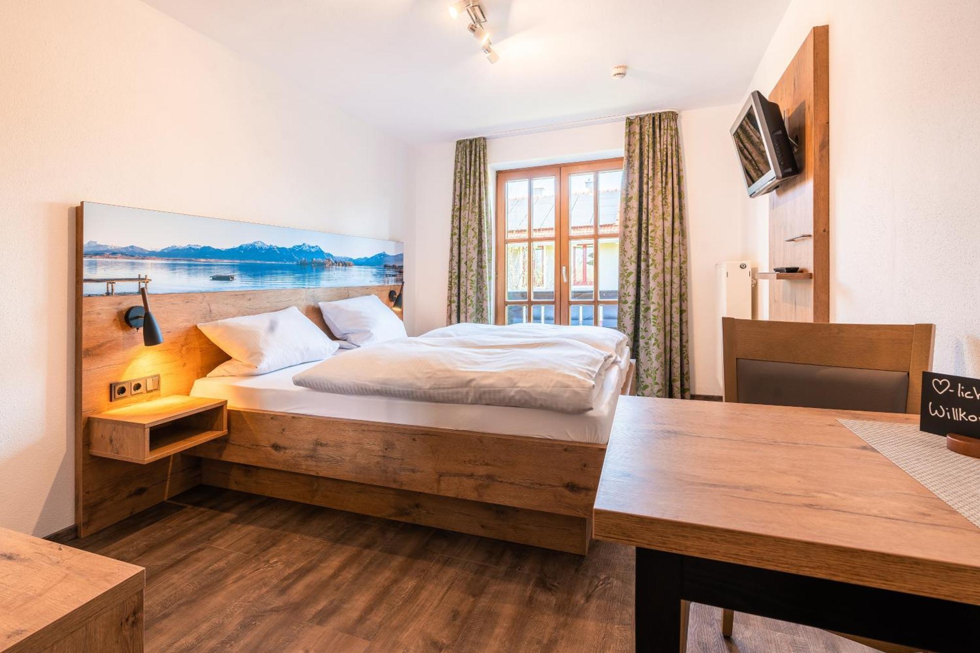 Gaeste- Und Apartmenthaus Wiesholler Chieming Kültér fotó