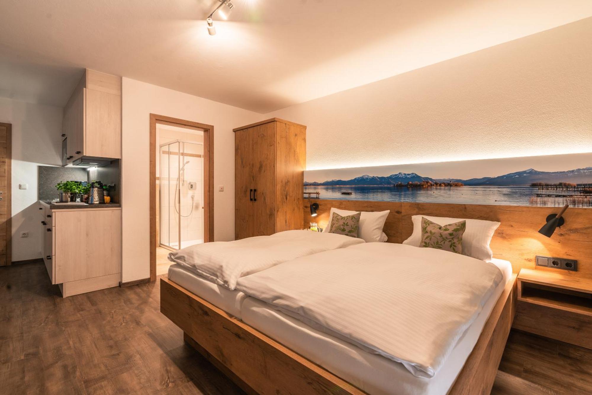Gaeste- Und Apartmenthaus Wiesholler Chieming Kültér fotó